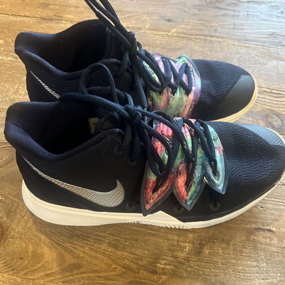 Nike Kyrie 5 GS Galaxy AQ2456-900 Basketball Shoes Youth Size 6.5Y Multicolor